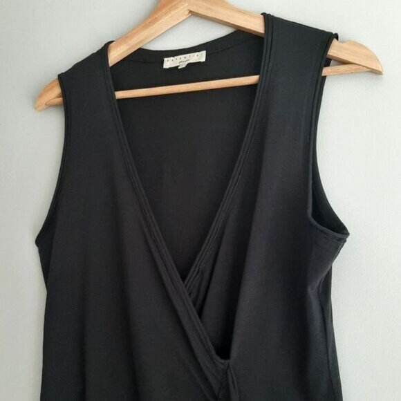 ESSENTIEL ANTWERP Sleeveless Surplice V-Neck Tank Top Black Sz M (3) - Picture 6 of 12